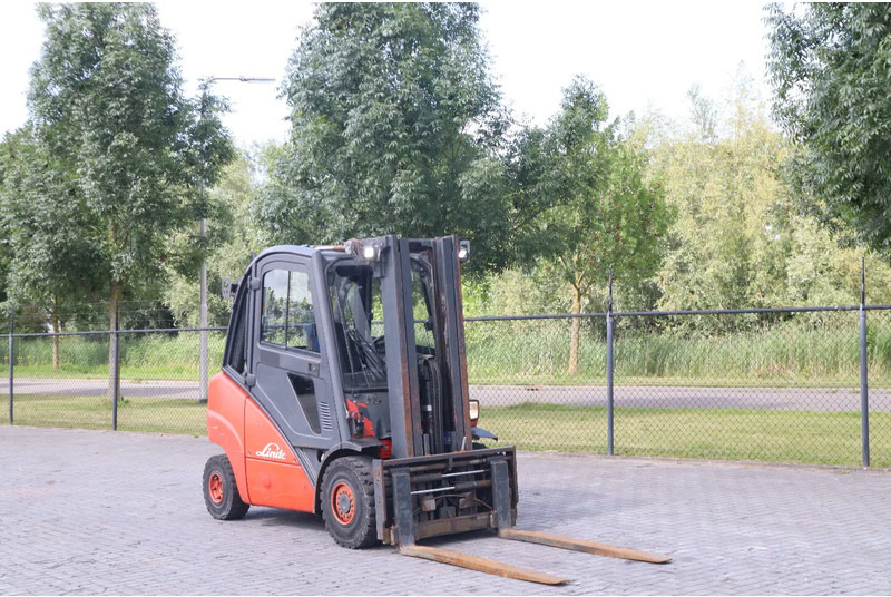 Linde H35D | SIDESHIFT + SPREADER | FREELIFT | 4.7 M - Xe nâng diesel: hình 5 Linde H35D | SIDESHIFT + SPREADER | FREELIFT | 4.7 M - Xe nâng diesel: hình 5