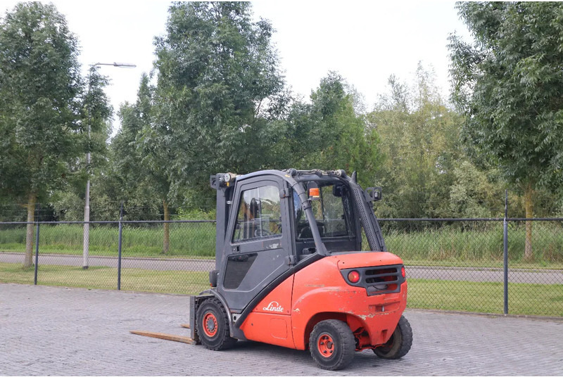 Linde H35D | SIDESHIFT + SPREADER | FREELIFT | 4.7 M - Xe nâng diesel: hình 3 Linde H35D | SIDESHIFT + SPREADER | FREELIFT | 4.7 M - Xe nâng diesel: hình 3