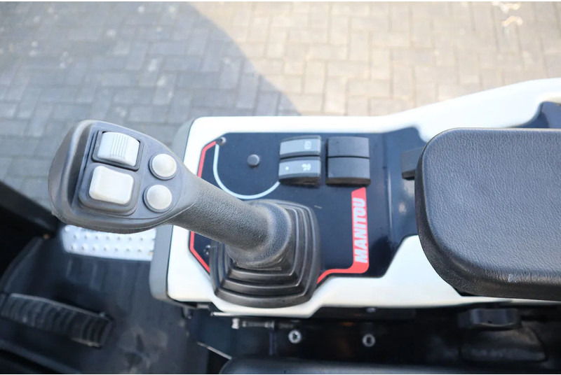 Máy xúc lật bánh lốp Manitou MLA 2-25 H | FORKS | QUICK COUPLER | NEW UNUSED: hình 17