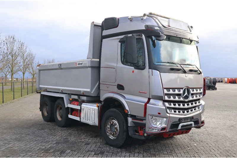 Mercedes-Benz Arocs 2658 2858 | 6X4 EURO 6 BIG AXLES | RETARDER | ENGINE PROBLEM - Xe ben: hình 3 Mercedes-Benz Arocs 2658 2858 | 6X4 EURO 6 BIG AXLES | RETARDER | ENGINE PROBLEM - Xe ben: hình 3