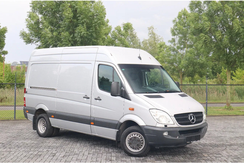 Mercedes-Benz Sprinter 516 | 4X2 | MOBILE WORKSHOP | WERKSTATT | SERVICE VAN - Xe van chở hàng: hình 3 Mercedes-Benz Sprinter 516 | 4X2 | MOBILE WORKSHOP | WERKSTATT | SERVICE VAN - Xe van chở hàng: hình 3