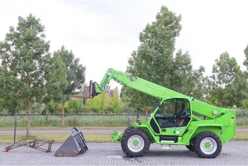 Merlo P40.17 PLUS | FORKS | JIB | BUCKET - Xe nhấc hình viễn vọng kính: hình 1 Merlo P40.17 PLUS | FORKS | JIB | BUCKET - Xe nhấc hình viễn vọng kính: hình 1