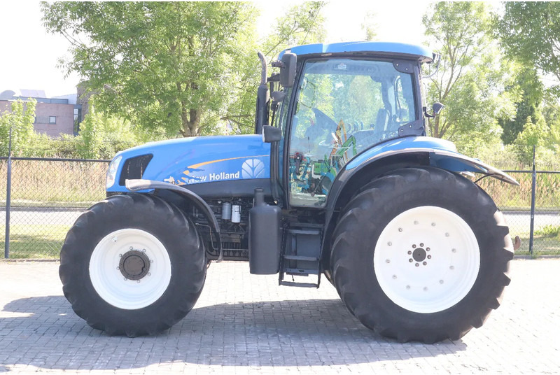 New Holland TS135A | 40 KM/H | 4X4 | SUPERSTEER - Máy cày: hình 1 New Holland TS135A | 40 KM/H | 4X4 | SUPERSTEER - Máy cày: hình 1
