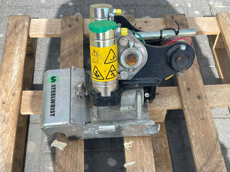 STEELWRIST TMX S30 -180HA | TILT QUICKCOUPLER | TILTING COUPLER | NEW - Tiltrotator cho Máy móc xây dựng: hình 2 STEELWRIST TMX S30 -180HA | TILT QUICKCOUPLER | TILTING COUPLER | NEW - Tiltrotator cho Máy móc xây dựng: hình 2