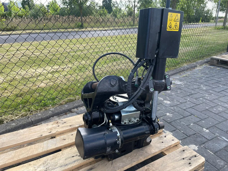 STEELWRIST X06 S40 | TILT ROTATOR | VLS | FPL | FF | NEW / UNUSED - Tiltrotator cho Máy móc xây dựng: hình 3 STEELWRIST X06 S40 | TILT ROTATOR | VLS | FPL | FF | NEW / UNUSED - Tiltrotator cho Máy móc xây dựng: hình 3