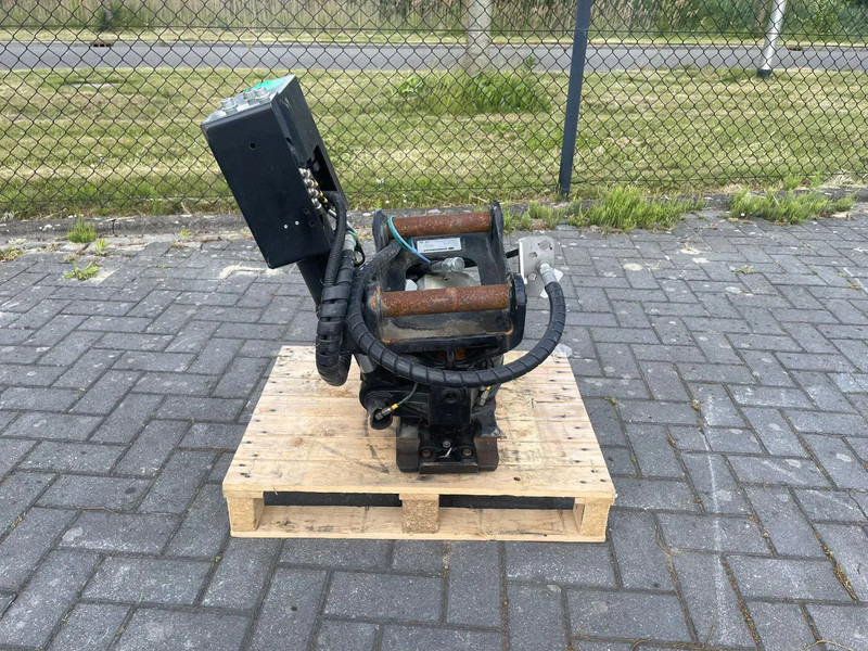 STEELWRIST X06 S40 | TILT ROTATOR | VLS | FPL | RF | NEW / UNUSED - Tiltrotator cho Máy móc xây dựng: hình 2 STEELWRIST X06 S40 | TILT ROTATOR | VLS | FPL | RF | NEW / UNUSED - Tiltrotator cho Máy móc xây dựng: hình 2