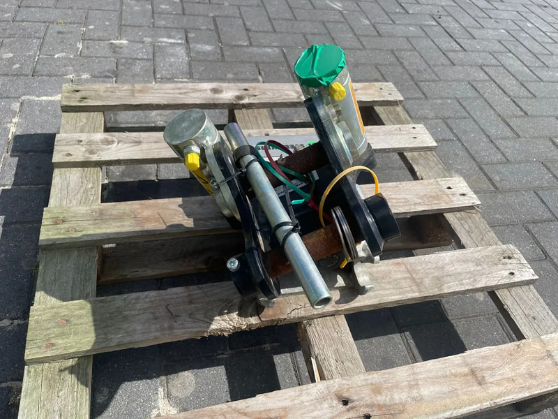 Sanderson STEELWRIST TMX S30 -180HA | TILT QUICKCOUPLER | TILTING COUPLER | NEW - Tiltrotator cho Máy móc xây dựng: hình 4 Sanderson STEELWRIST TMX S30 -180HA | TILT QUICKCOUPLER | TILTING COUPLER | NEW - Tiltrotator cho Máy móc xây dựng: hình 4