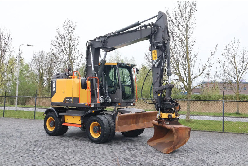 Volvo EWR 150 E | ROTOTILT | BUCKET | TRAILER HYDR - Máy xúc bánh lốp: hình 5 Volvo EWR 150 E | ROTOTILT | BUCKET | TRAILER HYDR - Máy xúc bánh lốp: hình 5