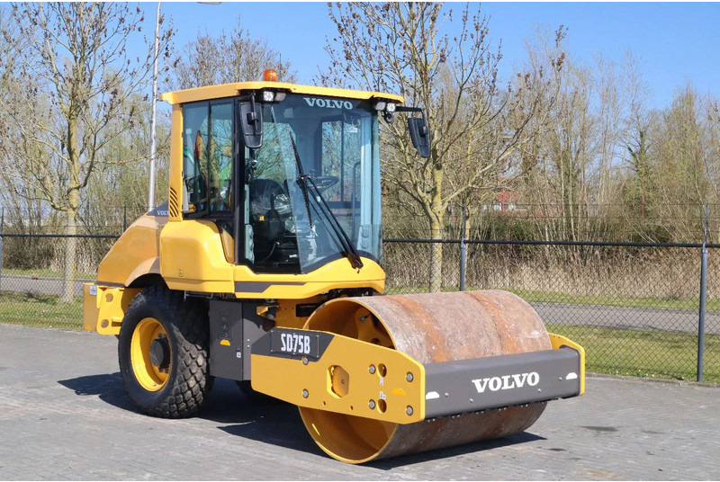Volvo SD75B | SD 75 B | NEW / UNUSED | 1 YEAR WARRANTY - Xe lu kết hợp: hình 5 Volvo SD75B | SD 75 B | NEW / UNUSED | 1 YEAR WARRANTY - Xe lu kết hợp: hình 5