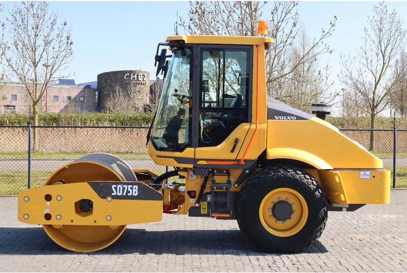 Volvo SD75B | SD 75 B | NEW / UNUSED | 1 YEAR WARRANTY - Xe lu kết hợp: hình 1 Volvo SD75B | SD 75 B | NEW / UNUSED | 1 YEAR WARRANTY - Xe lu kết hợp: hình 1
