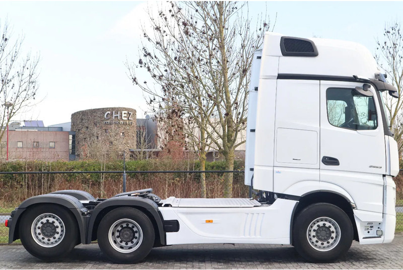 Mercedes-Benz Actros 2553 | 6X2 | FULL AIR | RETARDER | 33.000 KM! | EURO 6 - Xe đầu kéo: hình 4 Mercedes-Benz Actros 2553 | 6X2 | FULL AIR | RETARDER | 33.000 KM! | EURO 6 - Xe đầu kéo: hình 4