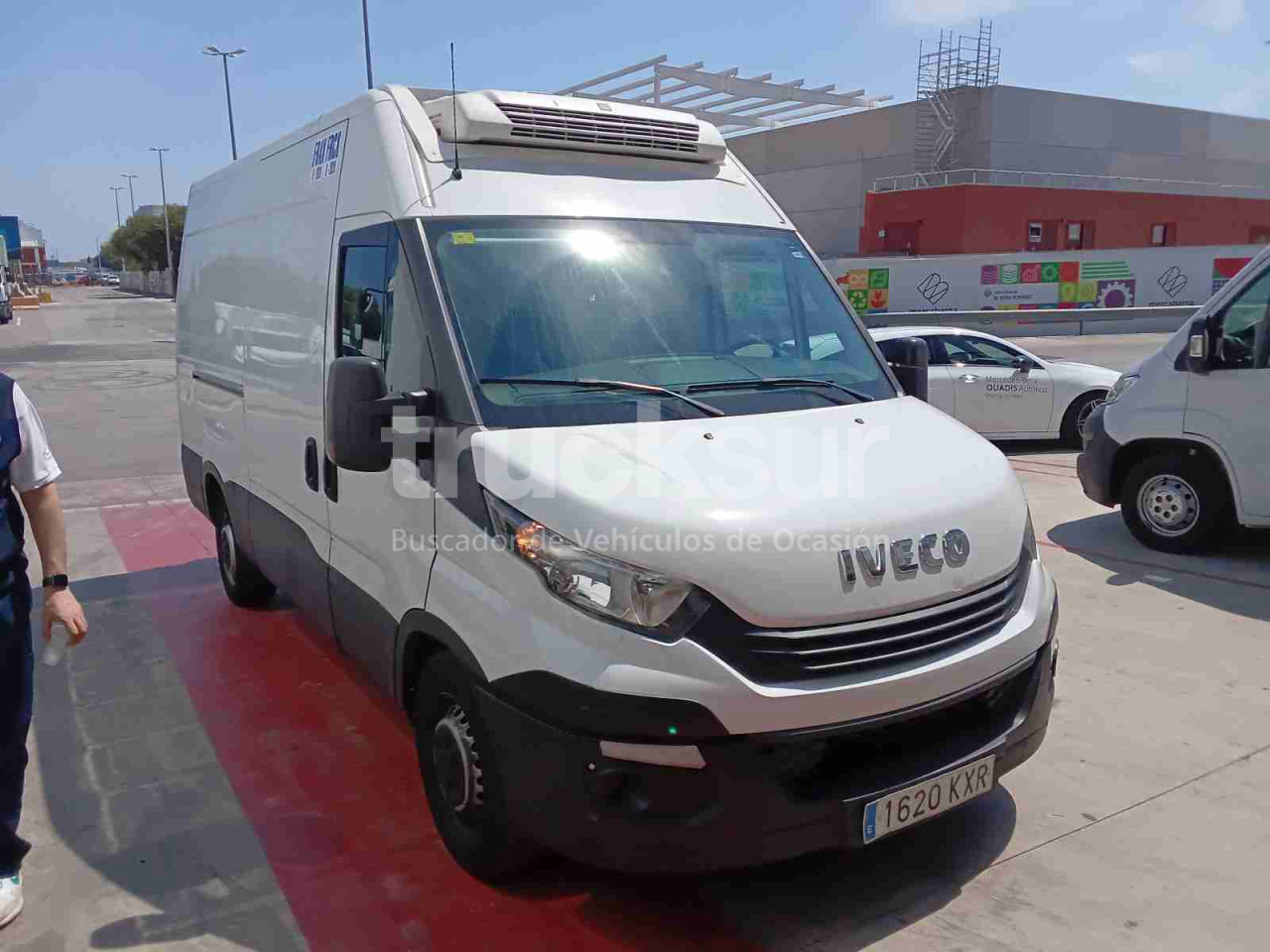 IVECO 35S14 FRC-X - Xe tải nhỏ thùng kín: hình 2 IVECO 35S14 FRC-X - Xe tải nhỏ thùng kín: hình 2