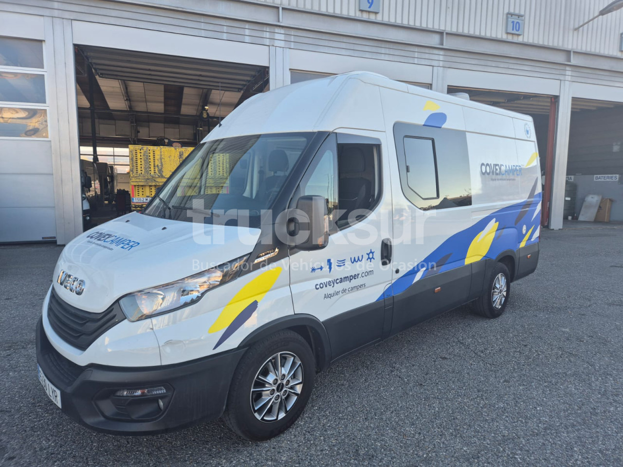 IVECO 35S16 CAMPER - Xe tải nhỏ thùng kín: hình 2 IVECO 35S16 CAMPER - Xe tải nhỏ thùng kín: hình 2