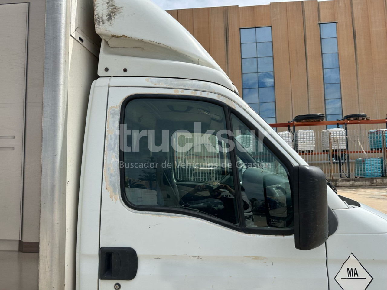 IVECO DAILY 35C14 - Xe tải nhỏ thùng kín: hình 5 IVECO DAILY 35C14 - Xe tải nhỏ thùng kín: hình 5