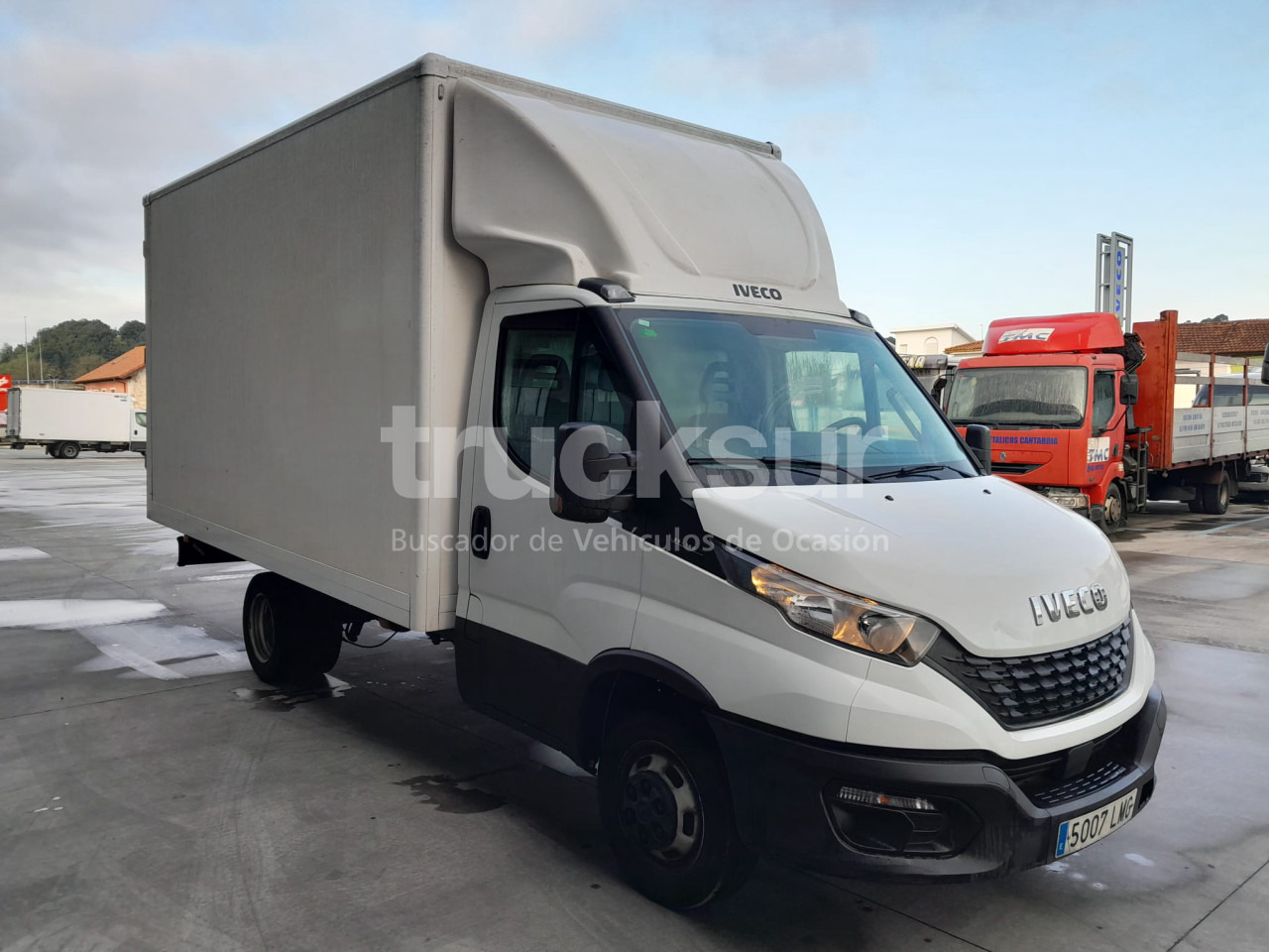 IVECO DAILY 35C16H - Xe tải nhỏ thùng kín: hình 2 IVECO DAILY 35C16H - Xe tải nhỏ thùng kín: hình 2