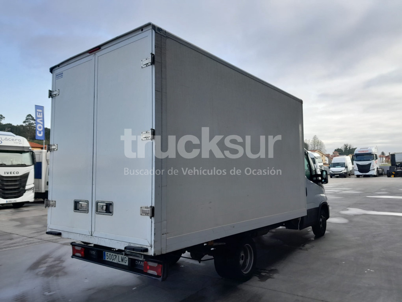 IVECO DAILY 35C16H - Xe tải nhỏ thùng kín: hình 3 IVECO DAILY 35C16H - Xe tải nhỏ thùng kín: hình 3