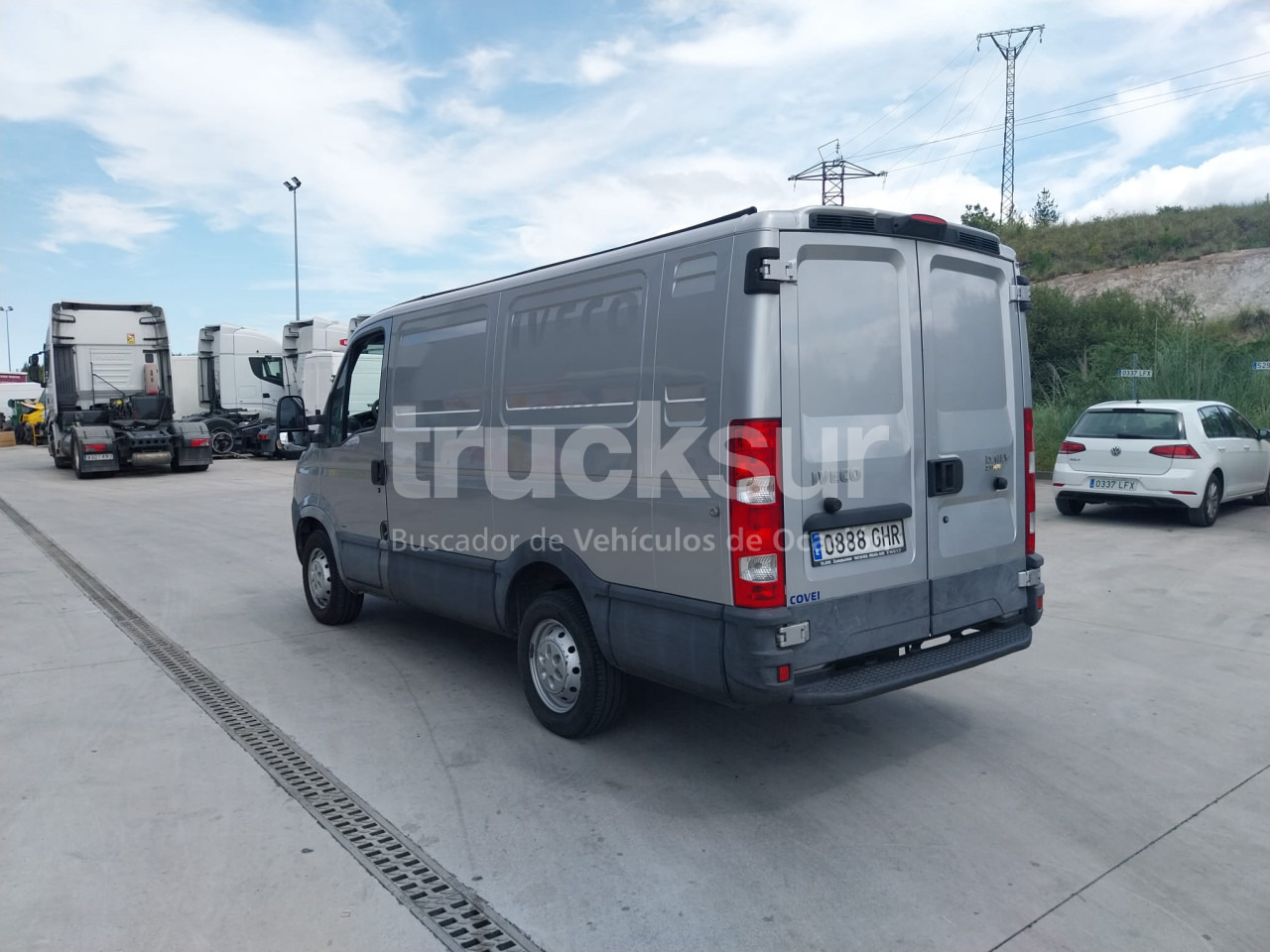 IVECO DAILY 35S12 7M3 - Xe tải nhỏ thùng kín: hình 5 IVECO DAILY 35S12 7M3 - Xe tải nhỏ thùng kín: hình 5