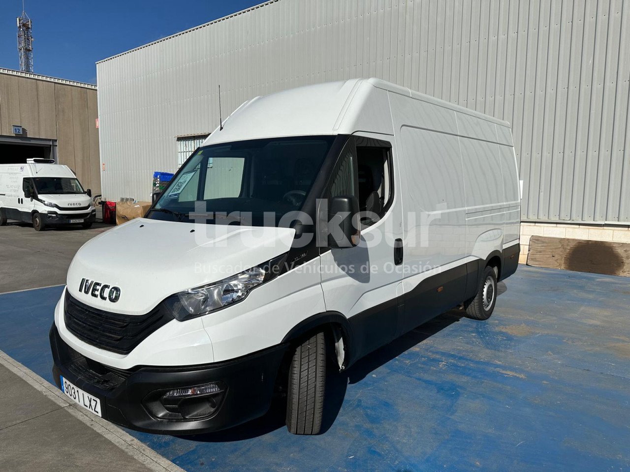 IVECO DAILY 35S16 F 12M3 - Xe tải nhỏ thùng kín: hình 1 IVECO DAILY 35S16 F 12M3 - Xe tải nhỏ thùng kín: hình 1