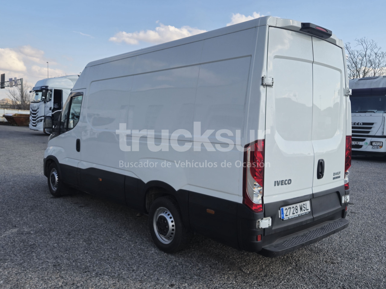 IVECO DAILY 35S16A8V - Xe tải nhỏ thùng kín: hình 5 IVECO DAILY 35S16A8V - Xe tải nhỏ thùng kín: hình 5