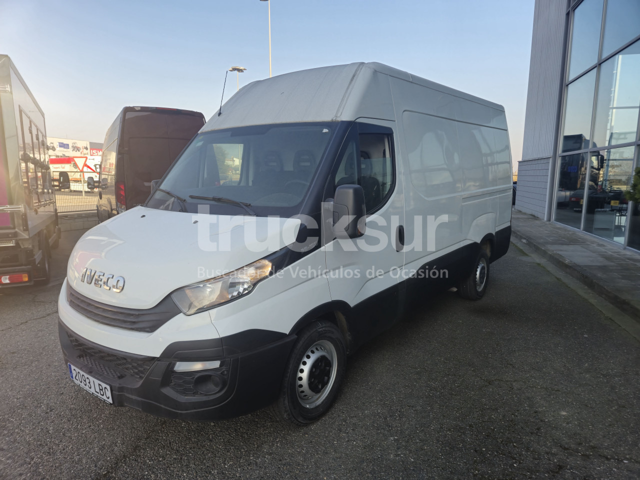 IVECO DAILY 35S16V 12M3 - Xe tải nhỏ thùng kín: hình 1 IVECO DAILY 35S16V 12M3 - Xe tải nhỏ thùng kín: hình 1