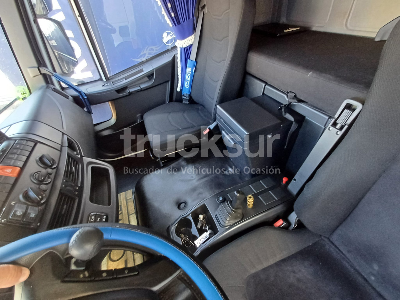 Interior photo 1: Xe tải đông lạnh IVECO EUROCARGO ML 180E32/FP