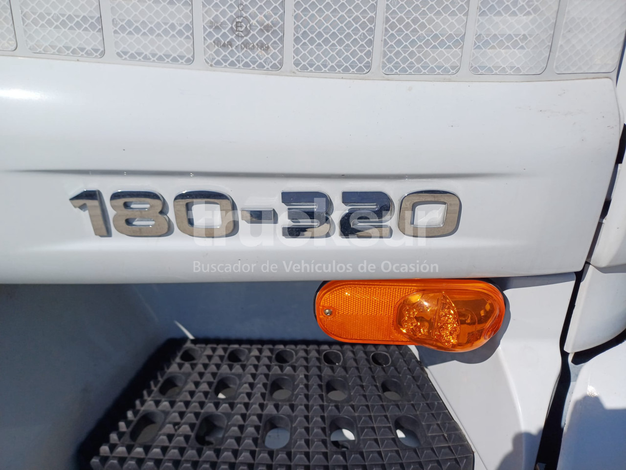 IVECO EUROCARGO ML 180E32/FP - Xe tải đông lạnh: hình 4 IVECO EUROCARGO ML 180E32/FP - Xe tải đông lạnh: hình 4