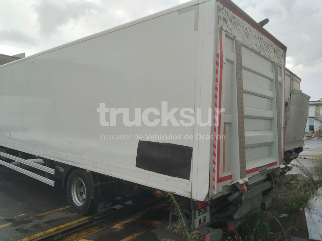 IVECO EUROCARGO - Xe tải hộp: hình 2 IVECO EUROCARGO - Xe tải hộp: hình 2
