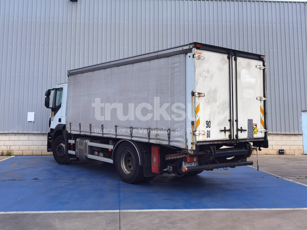 IVECO STRALIS AD190S36 - Xe tải thùng mui bạt: hình 5 IVECO STRALIS AD190S36 - Xe tải thùng mui bạt: hình 5
