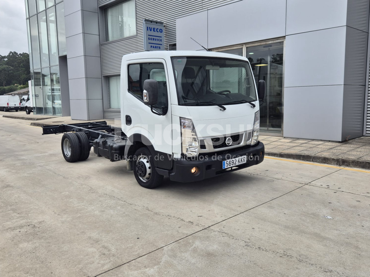 NISSAN NT 400 - Xe tải khung gầm: hình 2 NISSAN NT 400 - Xe tải khung gầm: hình 2