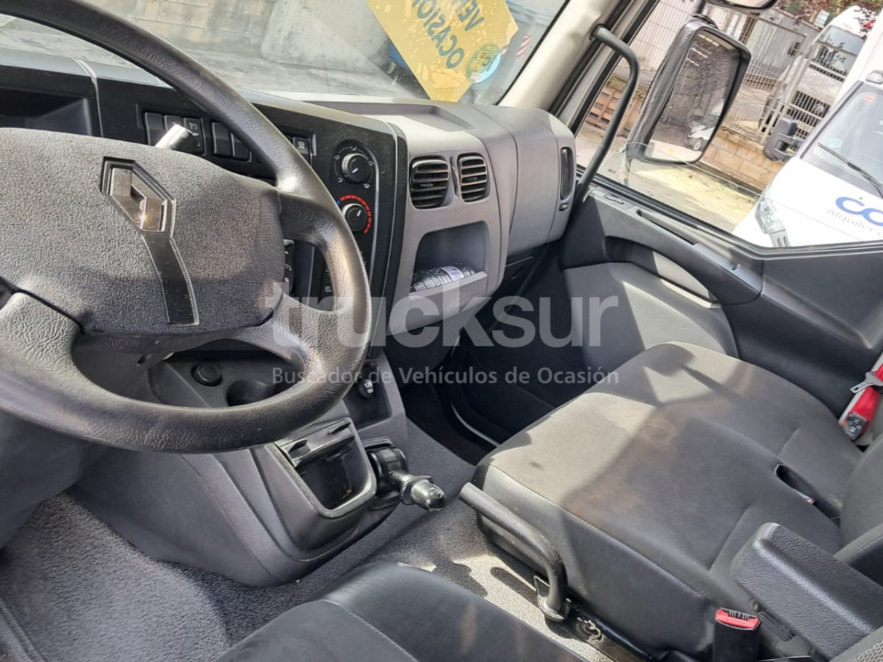 RENAULT D 12.210 SEMITAULINER - Xe tải thùng mui bạt: hình 5 RENAULT D 12.210 SEMITAULINER - Xe tải thùng mui bạt: hình 5