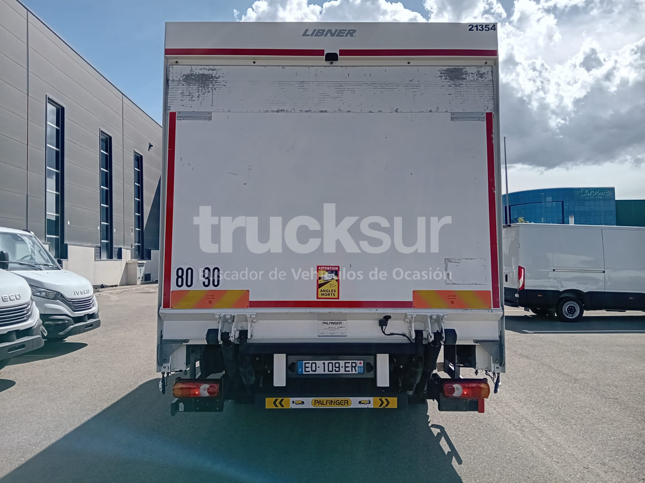 RENAULT D12.210 - Xe tải hộp: hình 4 RENAULT D12.210 - Xe tải hộp: hình 4
