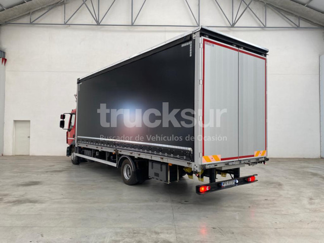 RENAULT D12.250 - Xe tải thùng mui bạt: hình 4 RENAULT D12.250 - Xe tải thùng mui bạt: hình 4