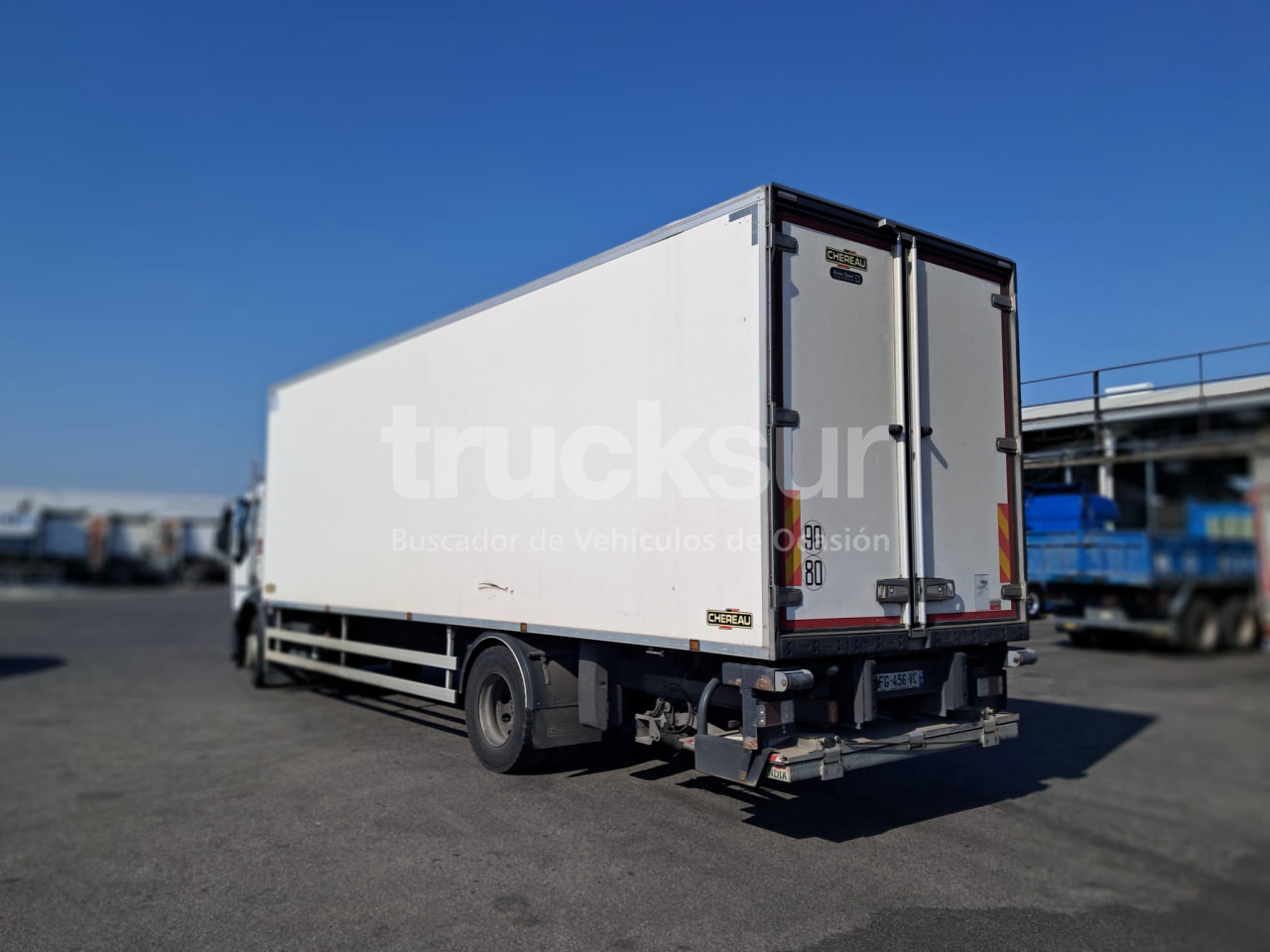 RENAULT D320.18 - Xe tải đông lạnh: hình 4 RENAULT D320.18 - Xe tải đông lạnh: hình 4