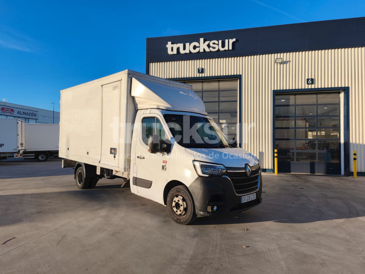 RENAULT MASTER 165.35 GV - Xe tải nhỏ thùng kín: hình 2 RENAULT MASTER 165.35 GV - Xe tải nhỏ thùng kín: hình 2
