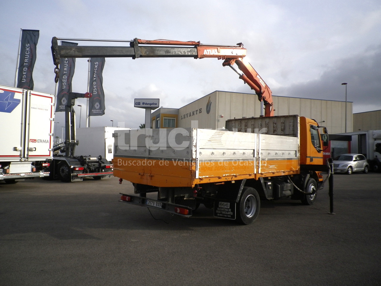 RENAULT MIDLUM 220.14C GRUA - Xe tải thùng lửng/ Phẳng, Xe cẩu tự hành: hình 4 RENAULT MIDLUM 220.14C GRUA - Xe tải thùng lửng/ Phẳng, Xe cẩu tự hành: hình 4