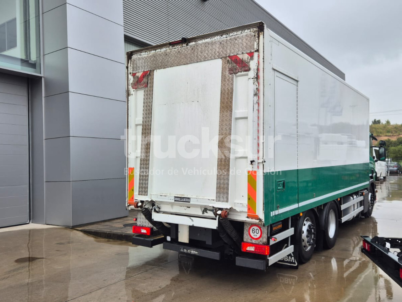 SCANIA P320.26 ejes 6x2*4 - Xe tải hộp: hình 3 SCANIA P320.26 ejes 6x2*4 - Xe tải hộp: hình 3