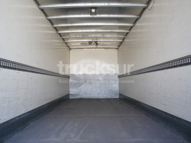 VOLVO FE 280.18 - Xe tải hộp: hình 5 VOLVO FE 280.18 - Xe tải hộp: hình 5