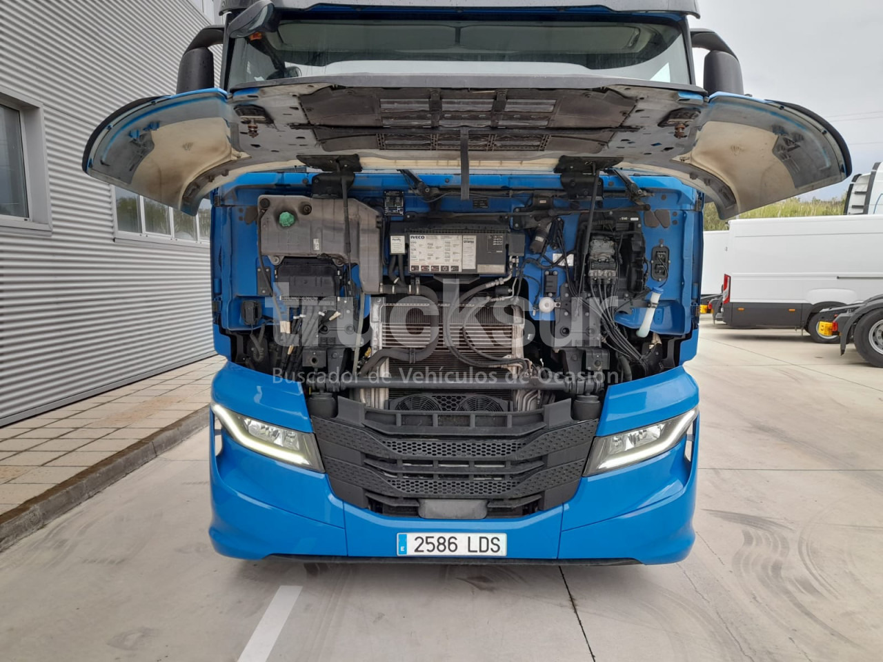 IVECO S-WAY AS440S46T/P - Xe đầu kéo: hình 5 IVECO S-WAY AS440S46T/P - Xe đầu kéo: hình 5