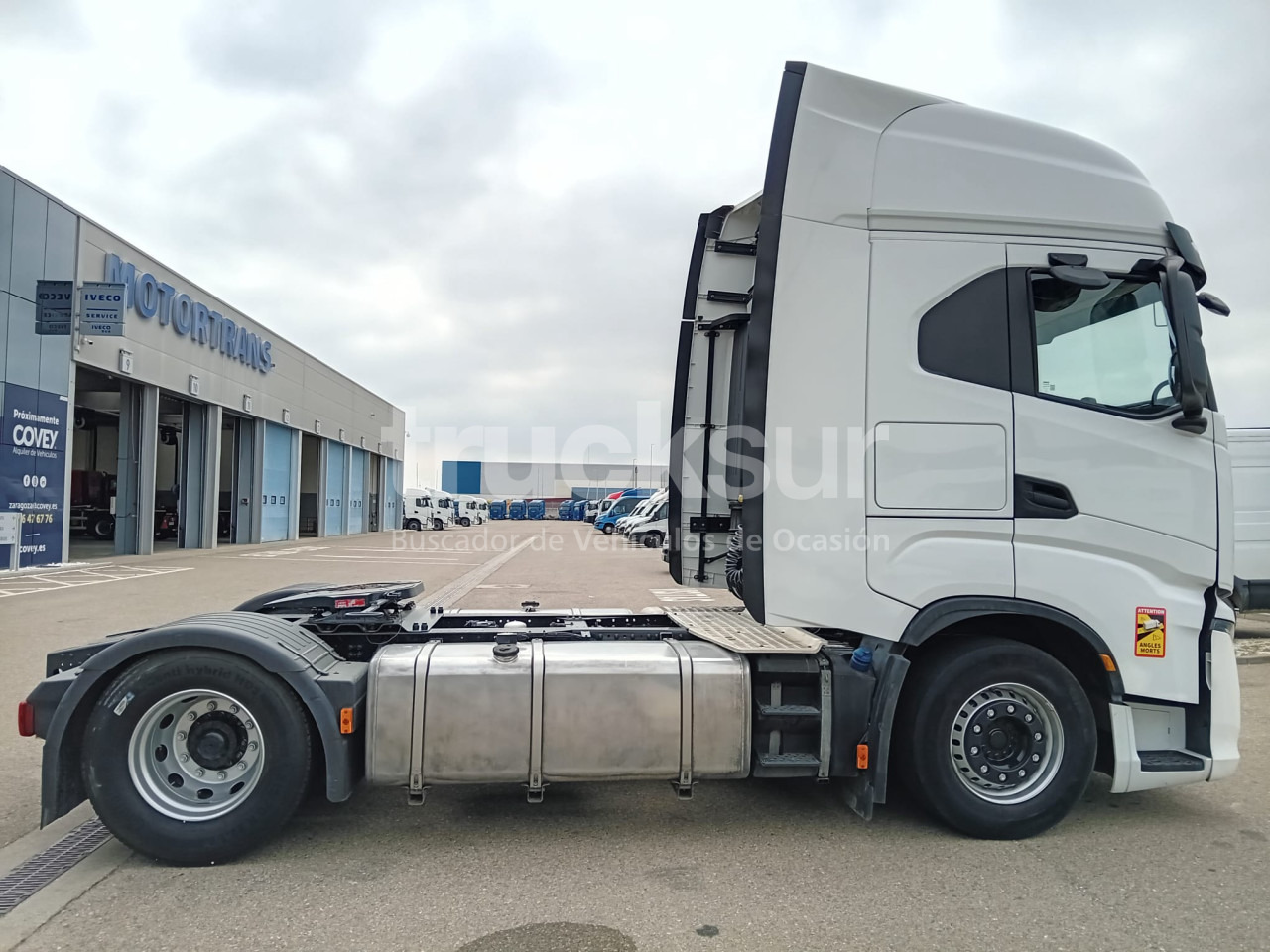 IVECO S-WAY AS440S51T/P - Xe đầu kéo: hình 4 IVECO S-WAY AS440S51T/P - Xe đầu kéo: hình 4
