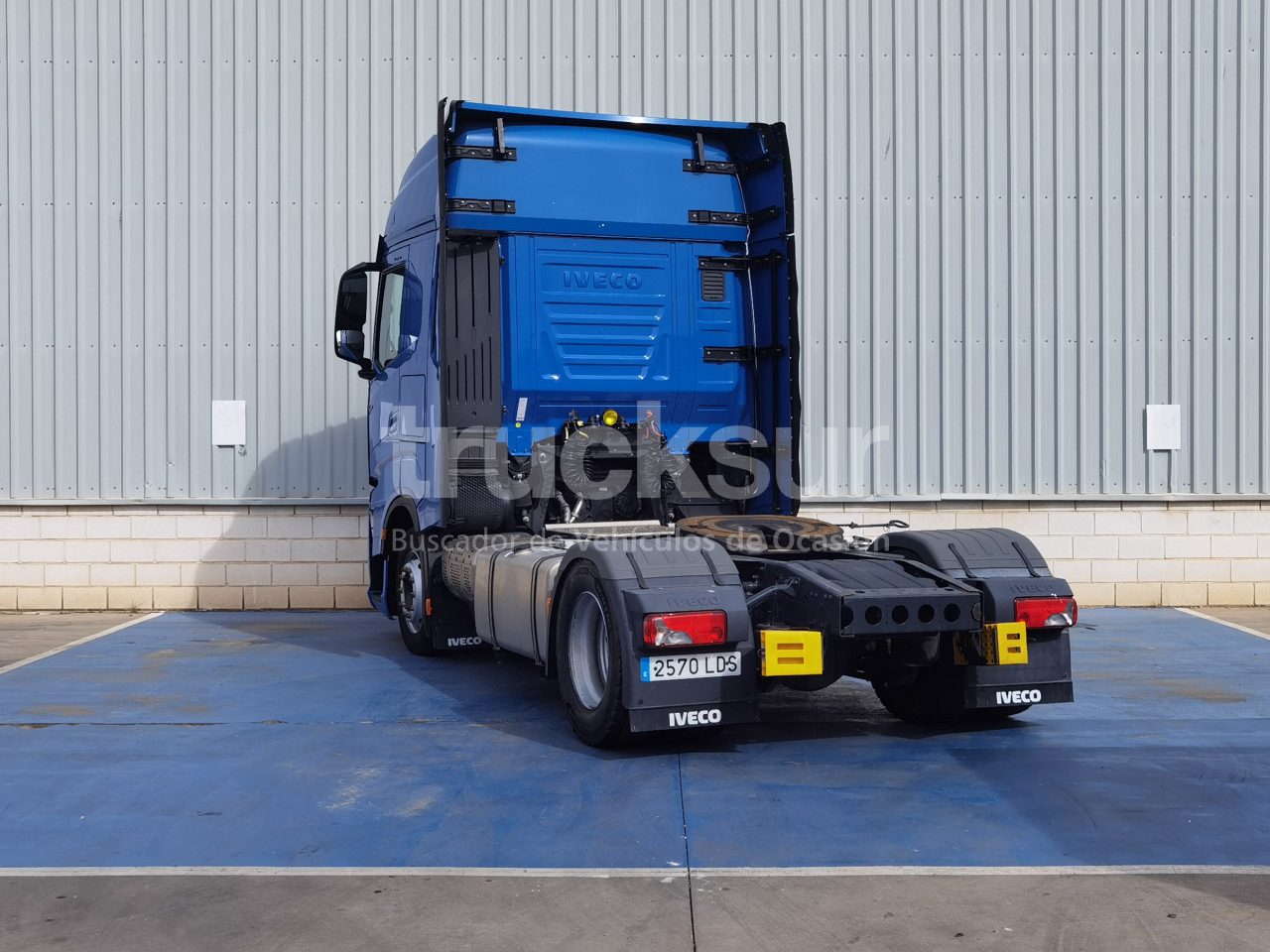 IVECO STRALIS AS440S46T/P HI-WAY - Xe đầu kéo: hình 5 IVECO STRALIS AS440S46T/P HI-WAY - Xe đầu kéo: hình 5