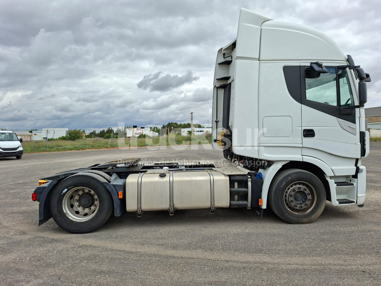 IVECO STRALIS AS440S46T/P - Xe đầu kéo: hình 4 IVECO STRALIS AS440S46T/P - Xe đầu kéo: hình 4