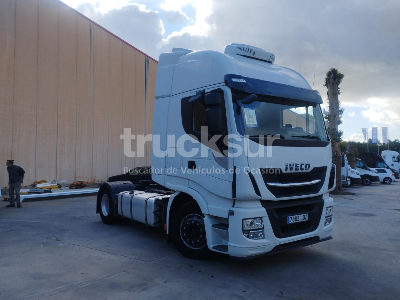 IVECO STRALIS AS440S51T/P HI-WAY - Xe đầu kéo: hình 2 IVECO STRALIS AS440S51T/P HI-WAY - Xe đầu kéo: hình 2