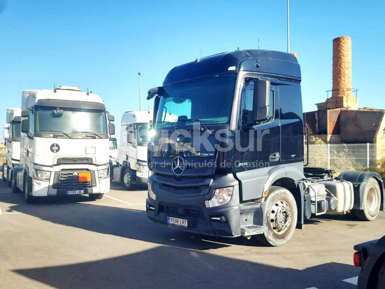 MERCEDES MERCEDES ACTROS 2143 - Xe đầu kéo: hình 2 MERCEDES MERCEDES ACTROS 2143 - Xe đầu kéo: hình 2