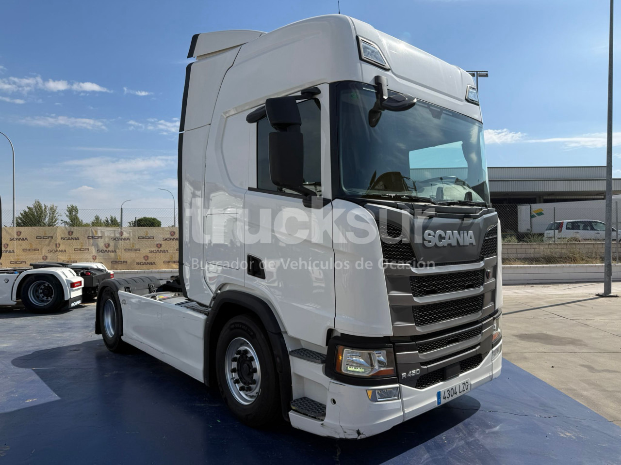 SCANIA R450 - Xe đầu kéo: hình 2 SCANIA R450 - Xe đầu kéo: hình 2