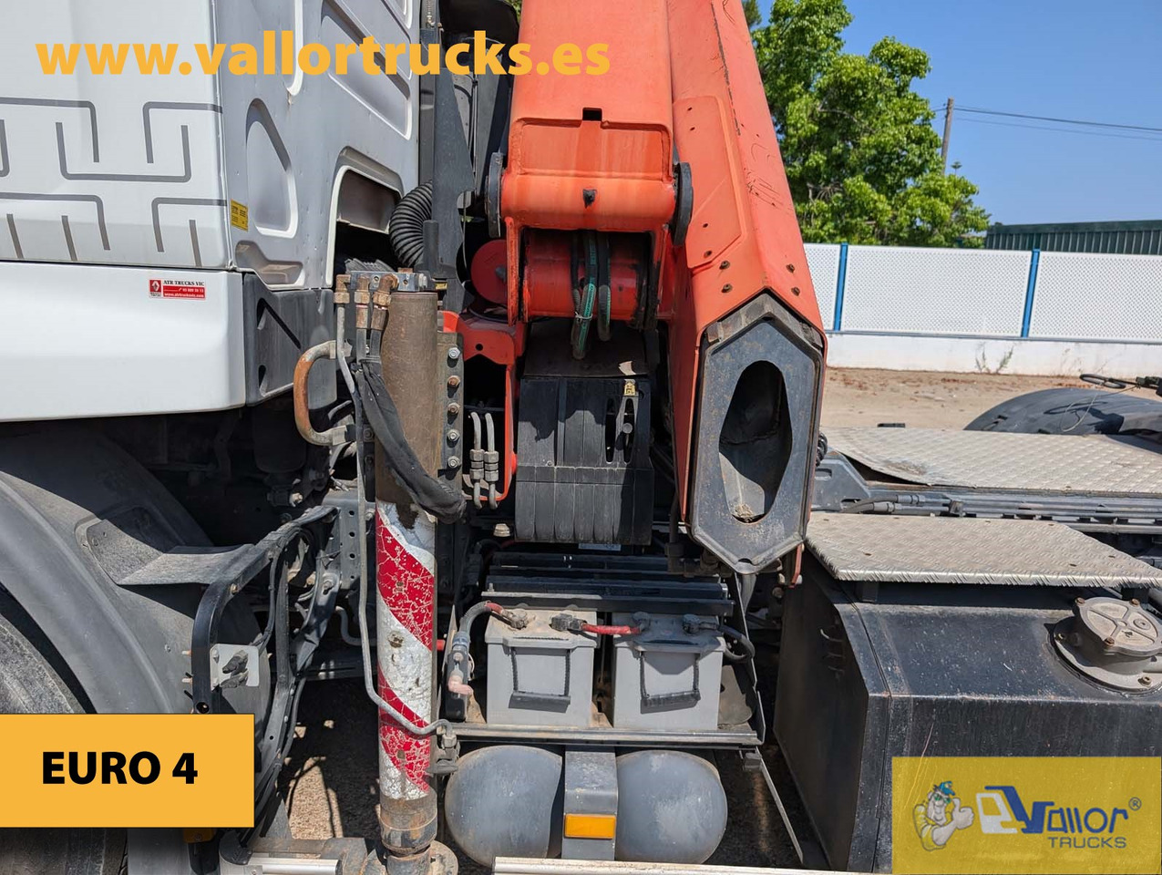 RENAULT 380 DXI - Xe đầu kéo: hình 2 RENAULT 380 DXI - Xe đầu kéo: hình 2