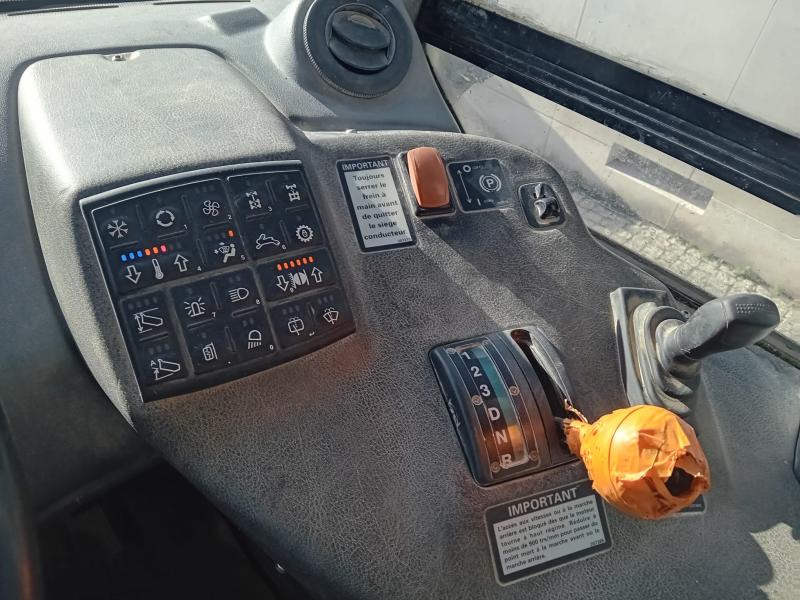 Bell B30D - Xe ben đổ có khớp nối: hình 2 Bell B30D - Xe ben đổ có khớp nối: hình 2