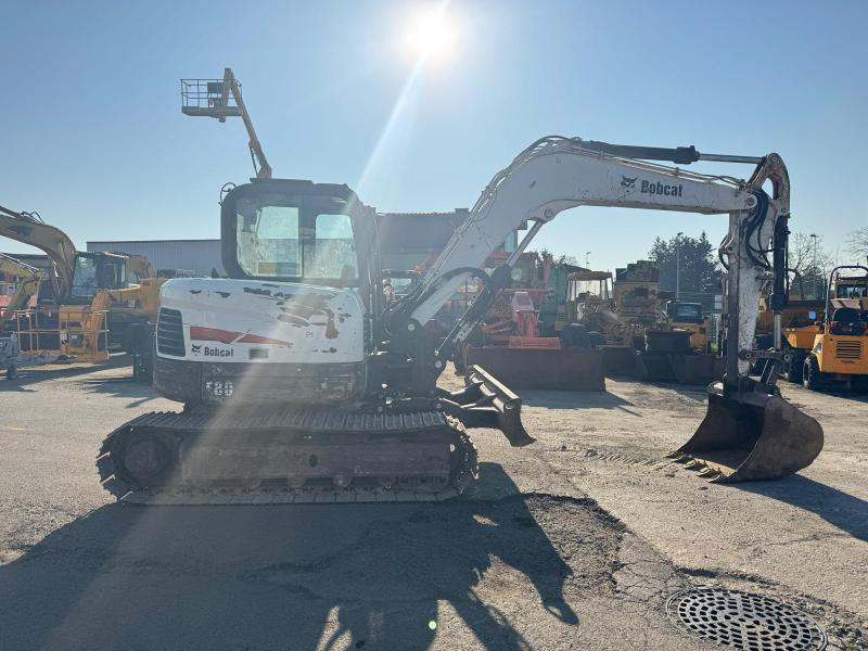 Bobcat E80 - Máy xúc mini: hình 4 Bobcat E80 - Máy xúc mini: hình 4
