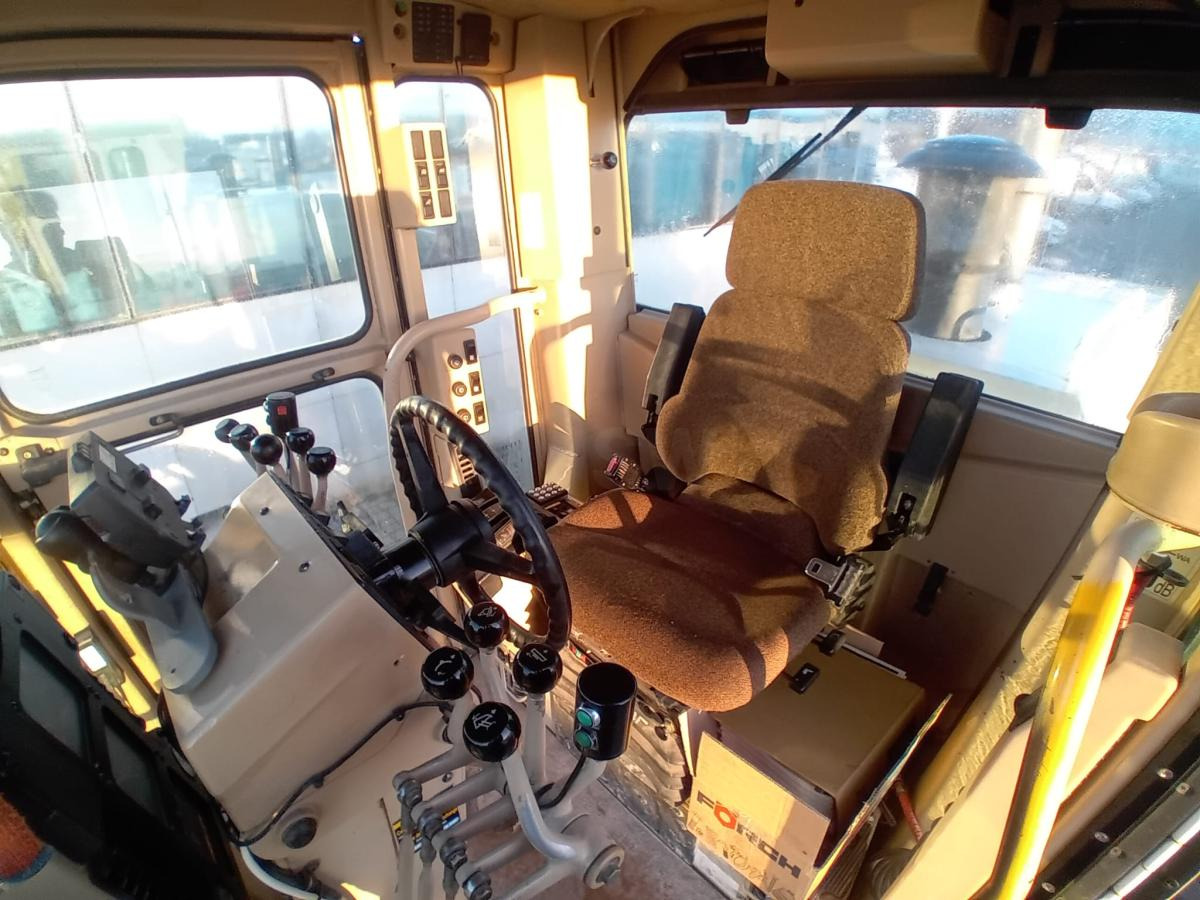 Caterpillar 12H - Máy san: hình 5 Caterpillar 12H - Máy san: hình 5