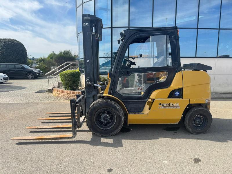 Caterpillar DP45NT - Xe nâng diesel: hình 4 Caterpillar DP45NT - Xe nâng diesel: hình 4