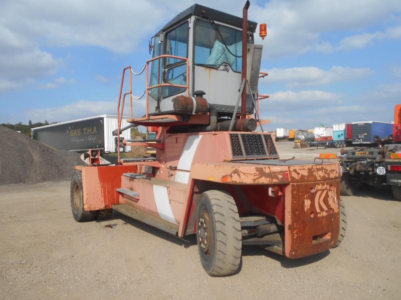Kalmar DCD70 - Máy nhấc container: hình 5 Kalmar DCD70 - Máy nhấc container: hình 5